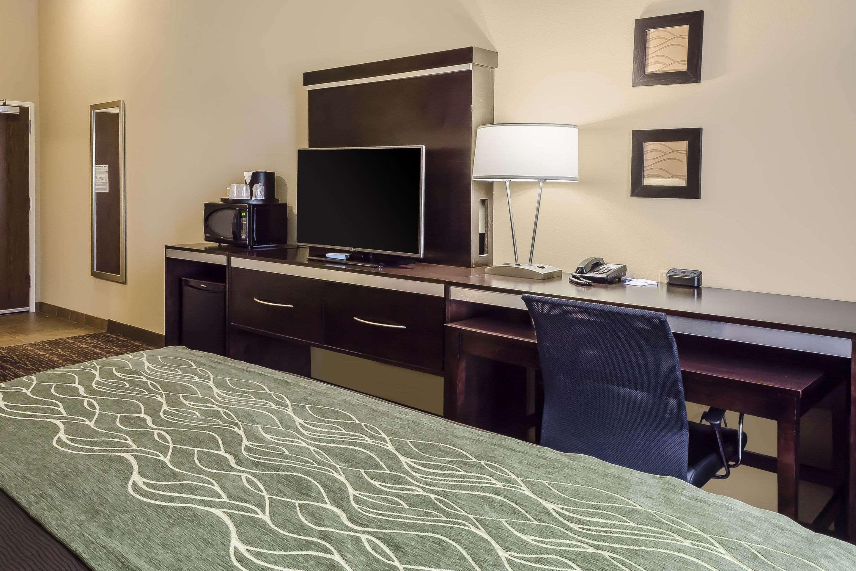 Comfort Inn & Suites Dothan East מראה חיצוני תמונה