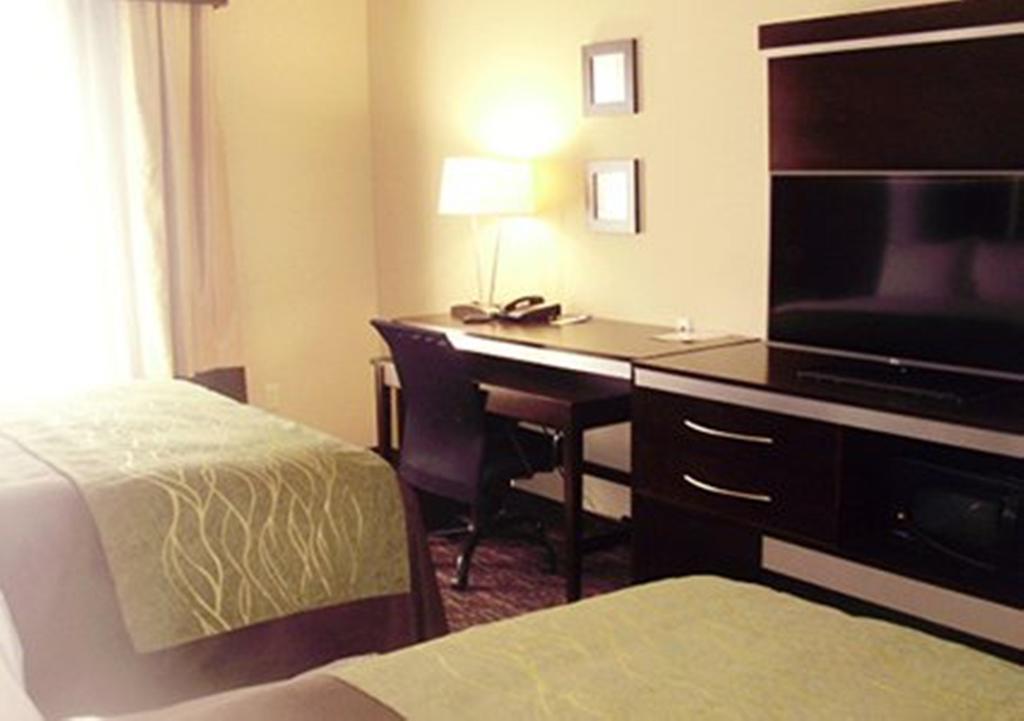 Comfort Inn & Suites Dothan East מראה חיצוני תמונה