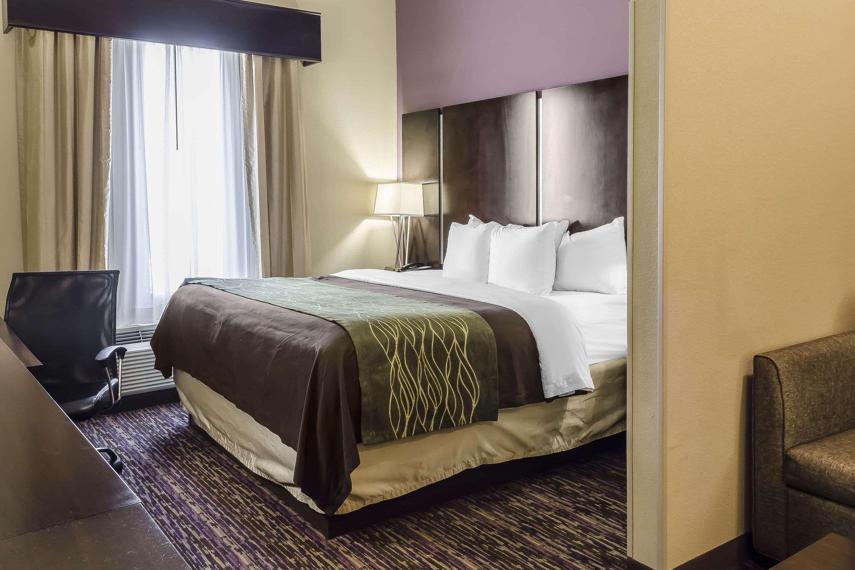 Comfort Inn & Suites Dothan East מראה חיצוני תמונה