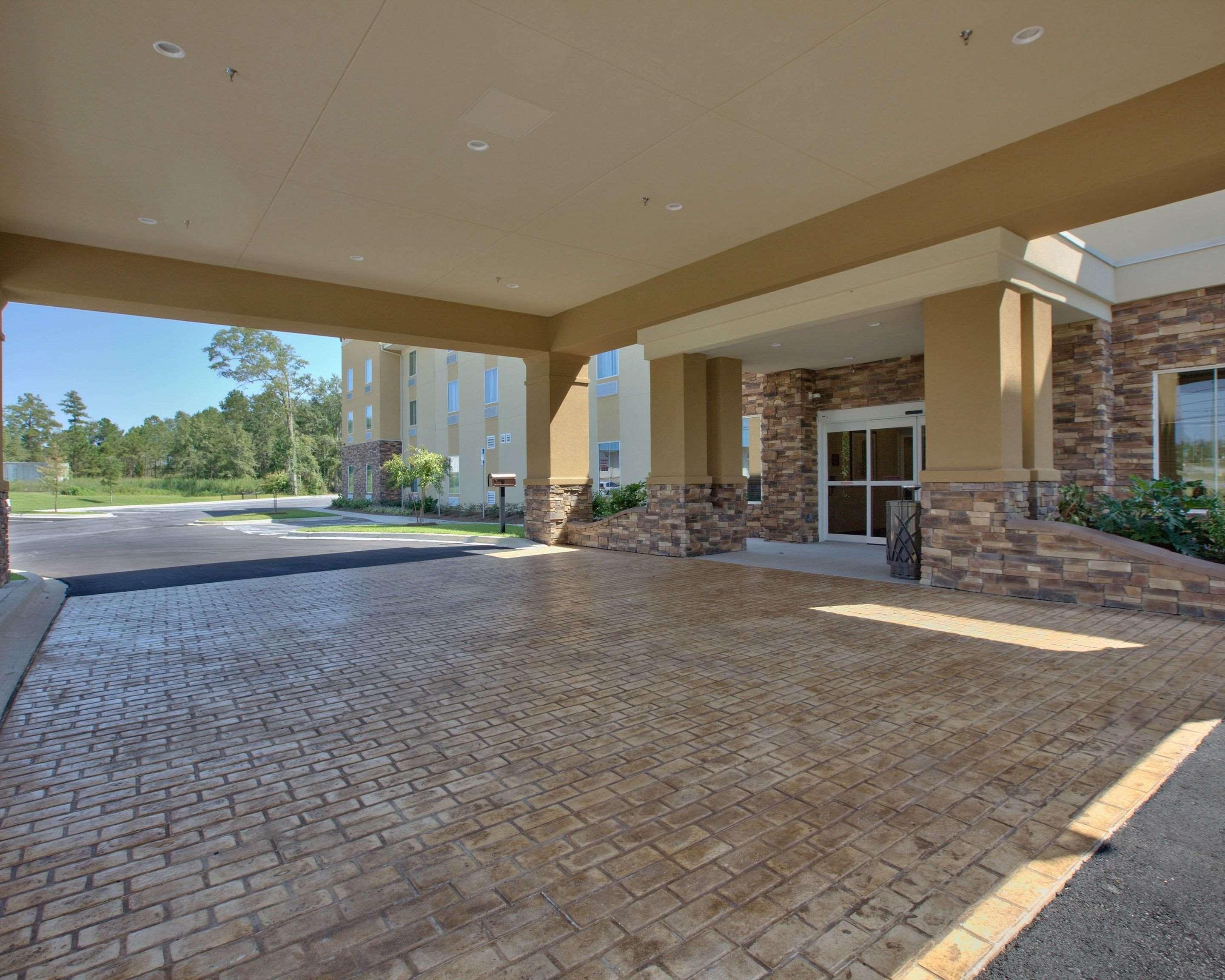 Comfort Inn & Suites Dothan East מראה חיצוני תמונה