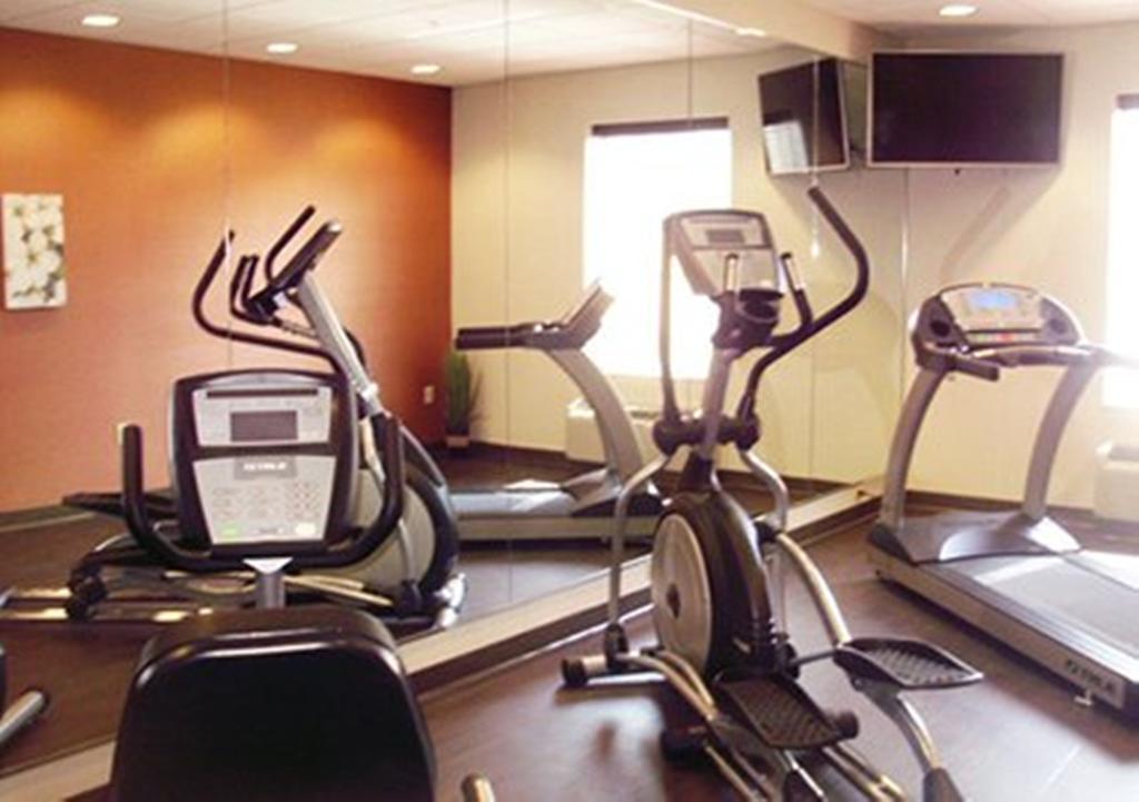 Comfort Inn & Suites Dothan East מראה חיצוני תמונה