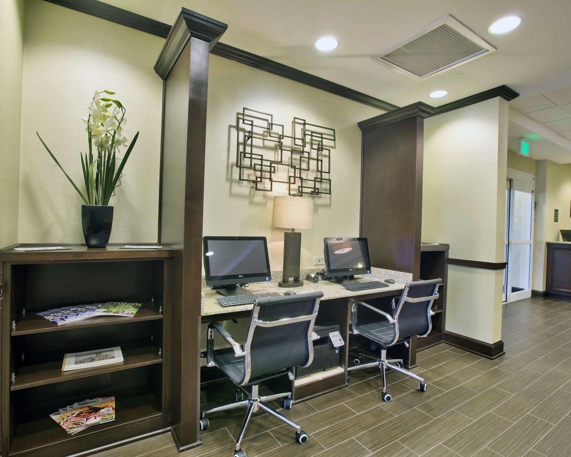 Comfort Inn & Suites Dothan East מראה חיצוני תמונה